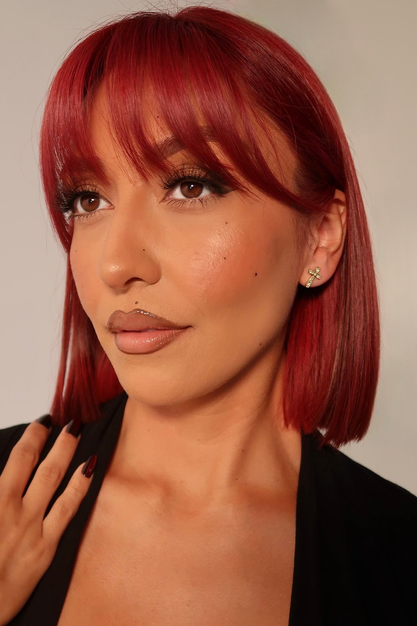 The Round Cross Gold Earrings