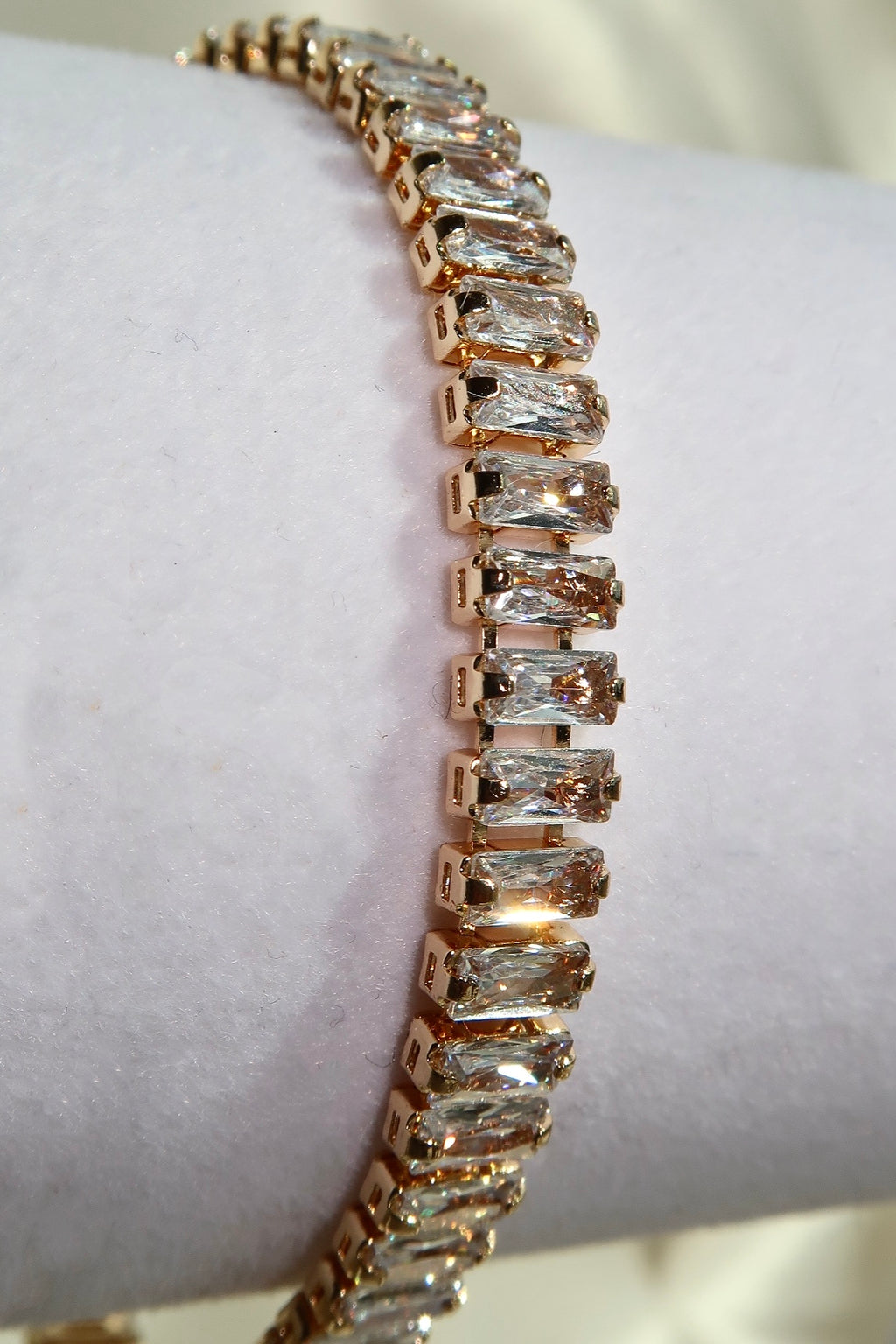 Clear Diamonds Gold Bracelet