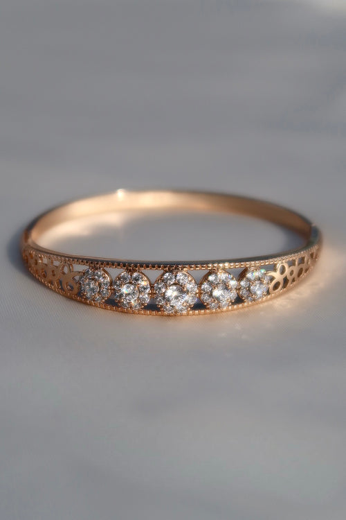 Circle Diamond Strip Rose Gold Bangle