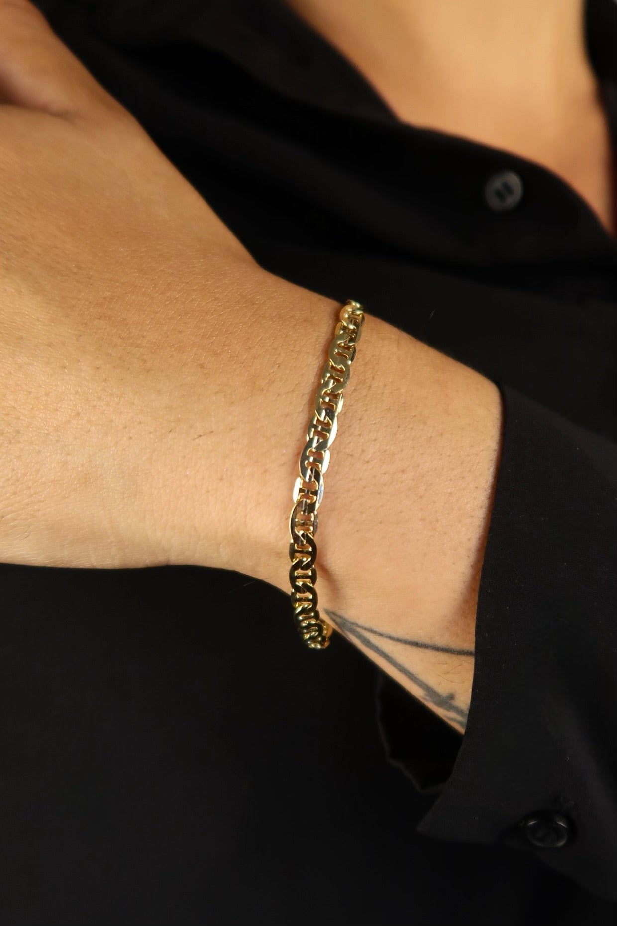 The Small Flat Mariner Gold Bracelet