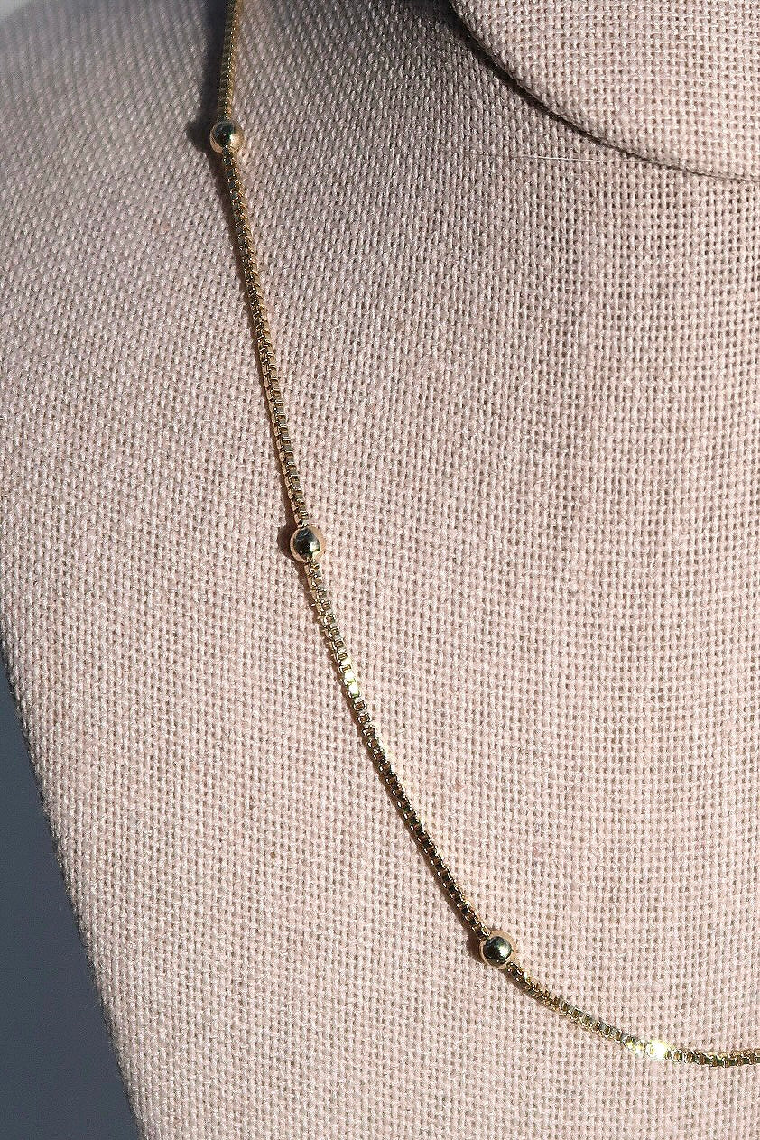 The Saturn Box Gold Chain