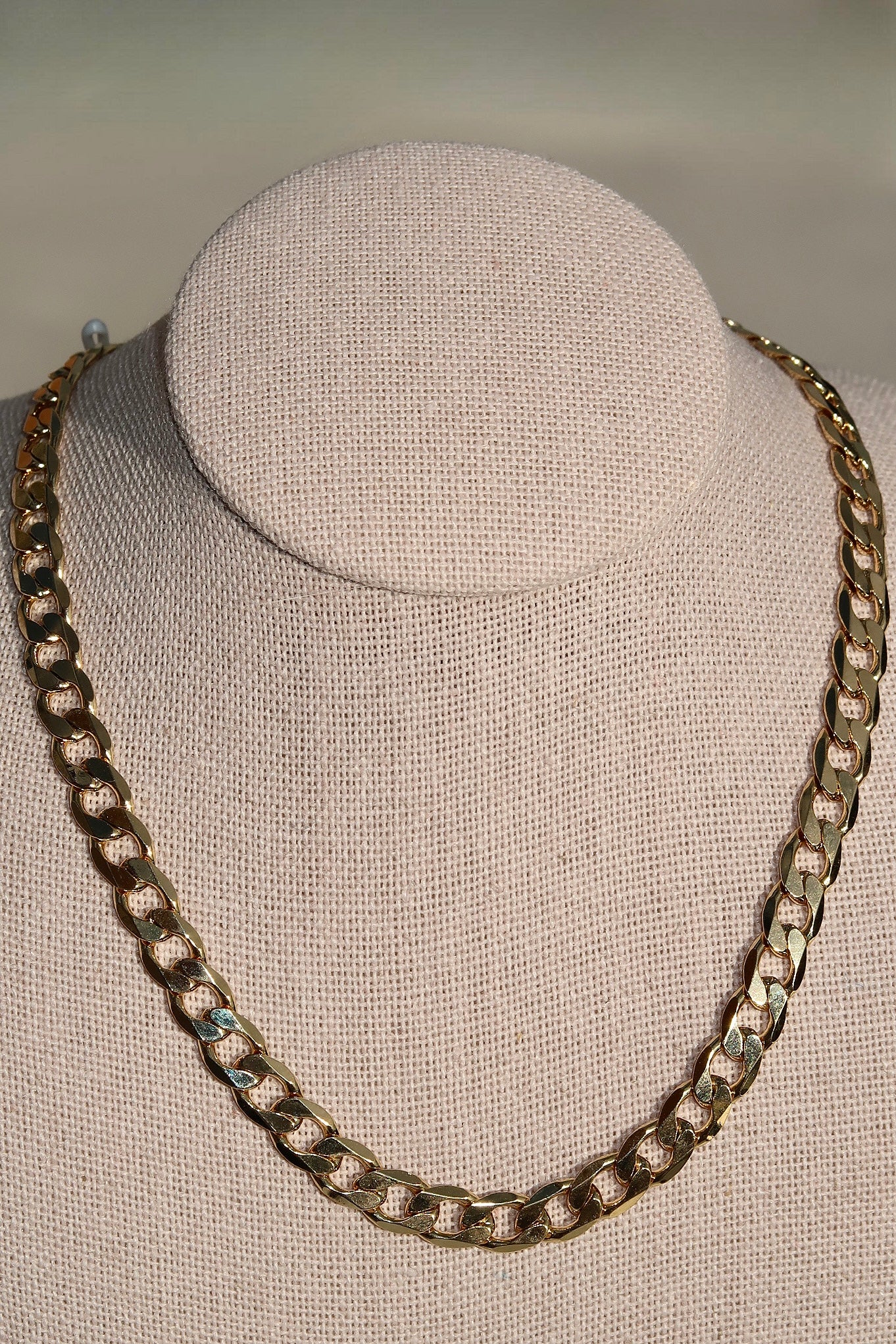 The Small Cuban Gold Chain