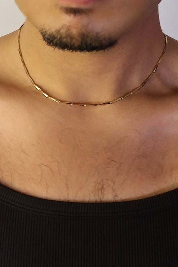 The Dagger Gold Chain