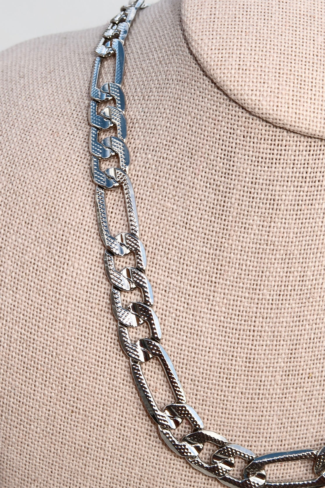 The Large Figaro Silver Chain