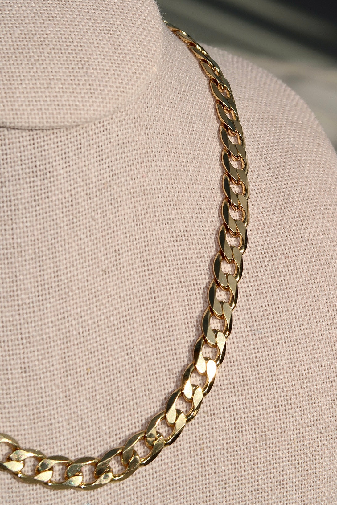 The Small Cuban Gold Chain