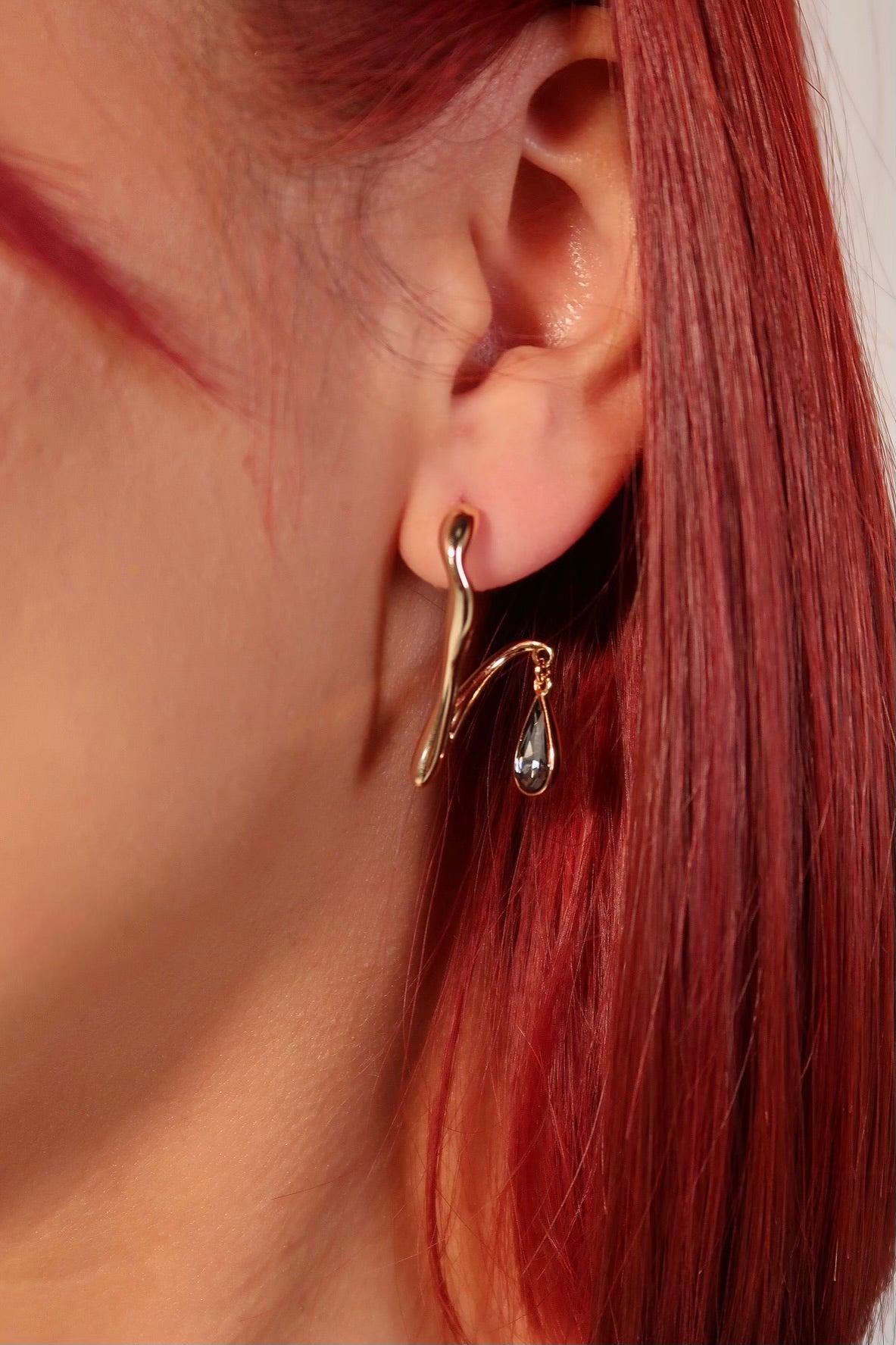 The Lightning Drop Gold Earrings