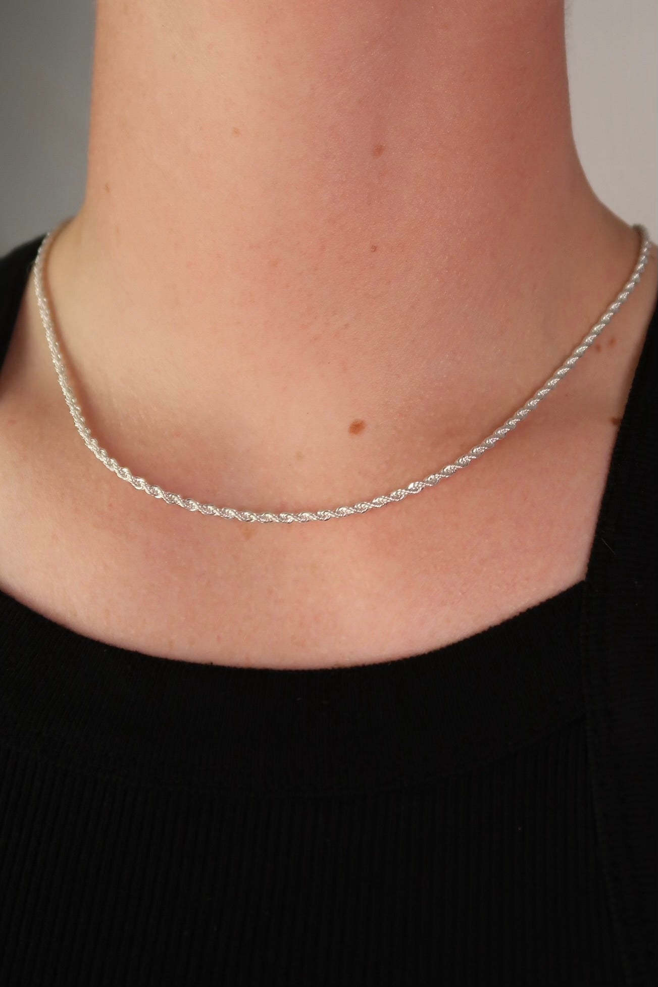 The Small Rope Silver Chain