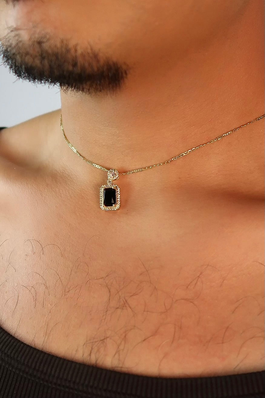 The Regal Pendant