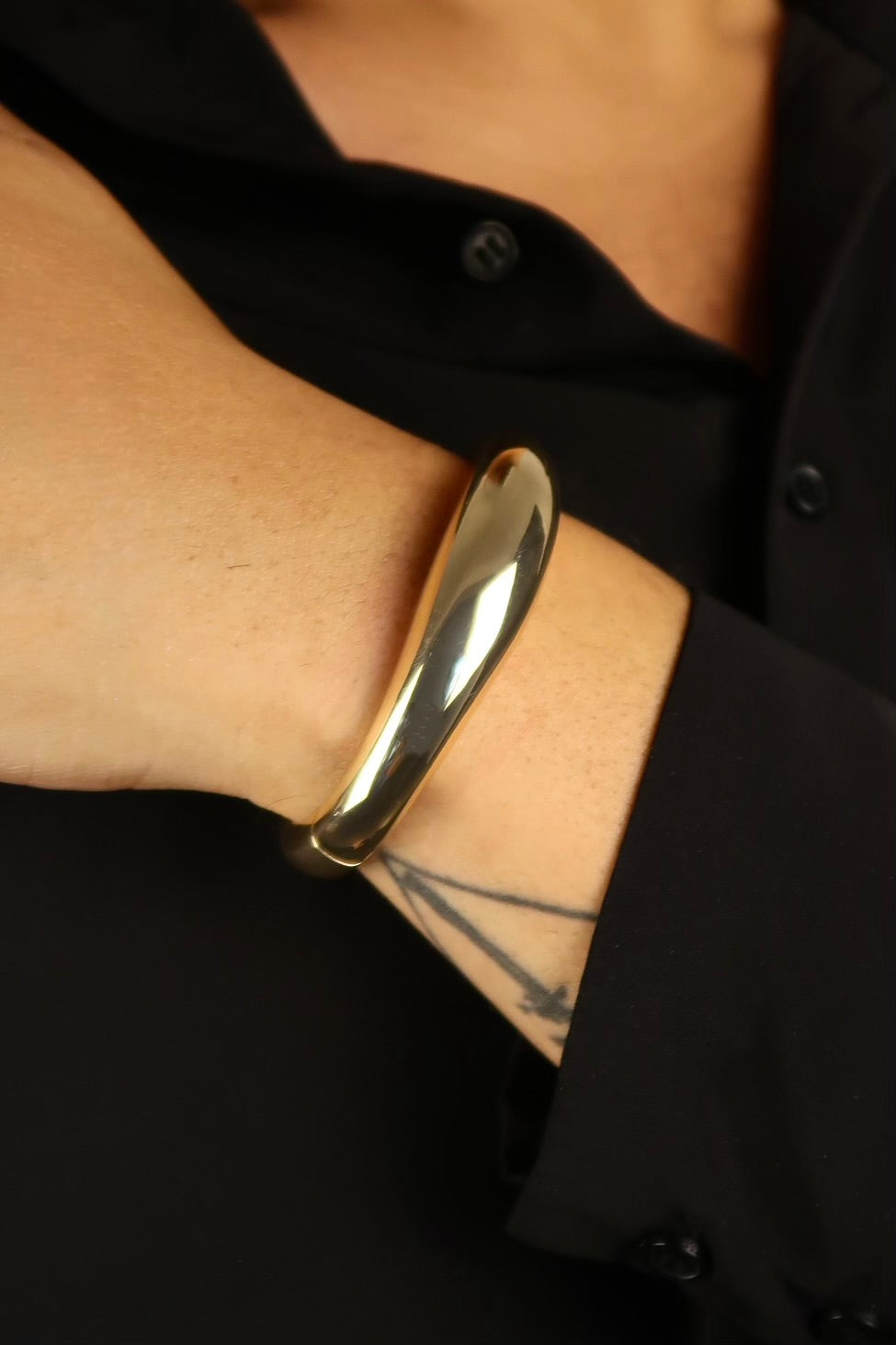 The Small Lock Gold Bangle