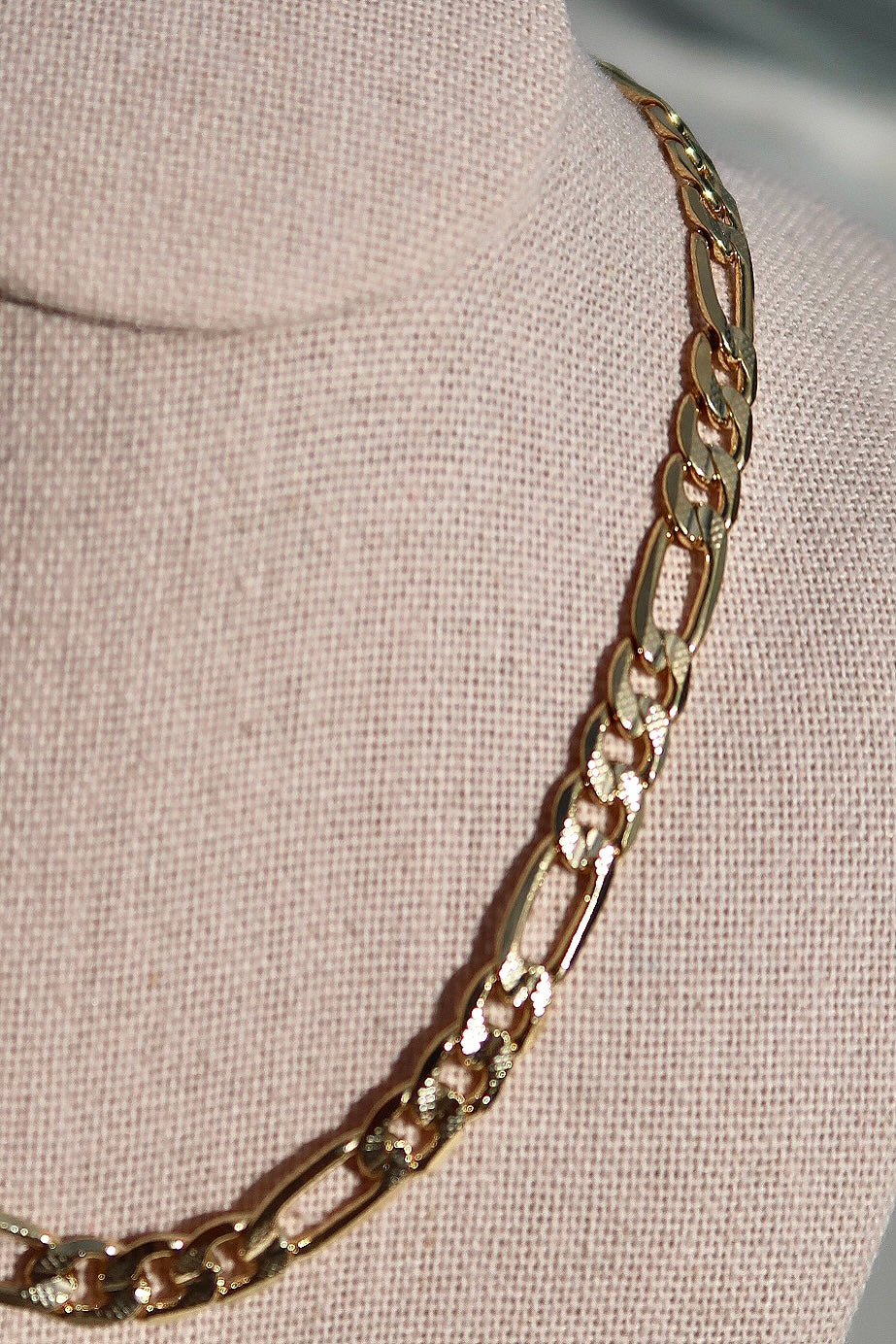 The Large Figaro Gold Chain