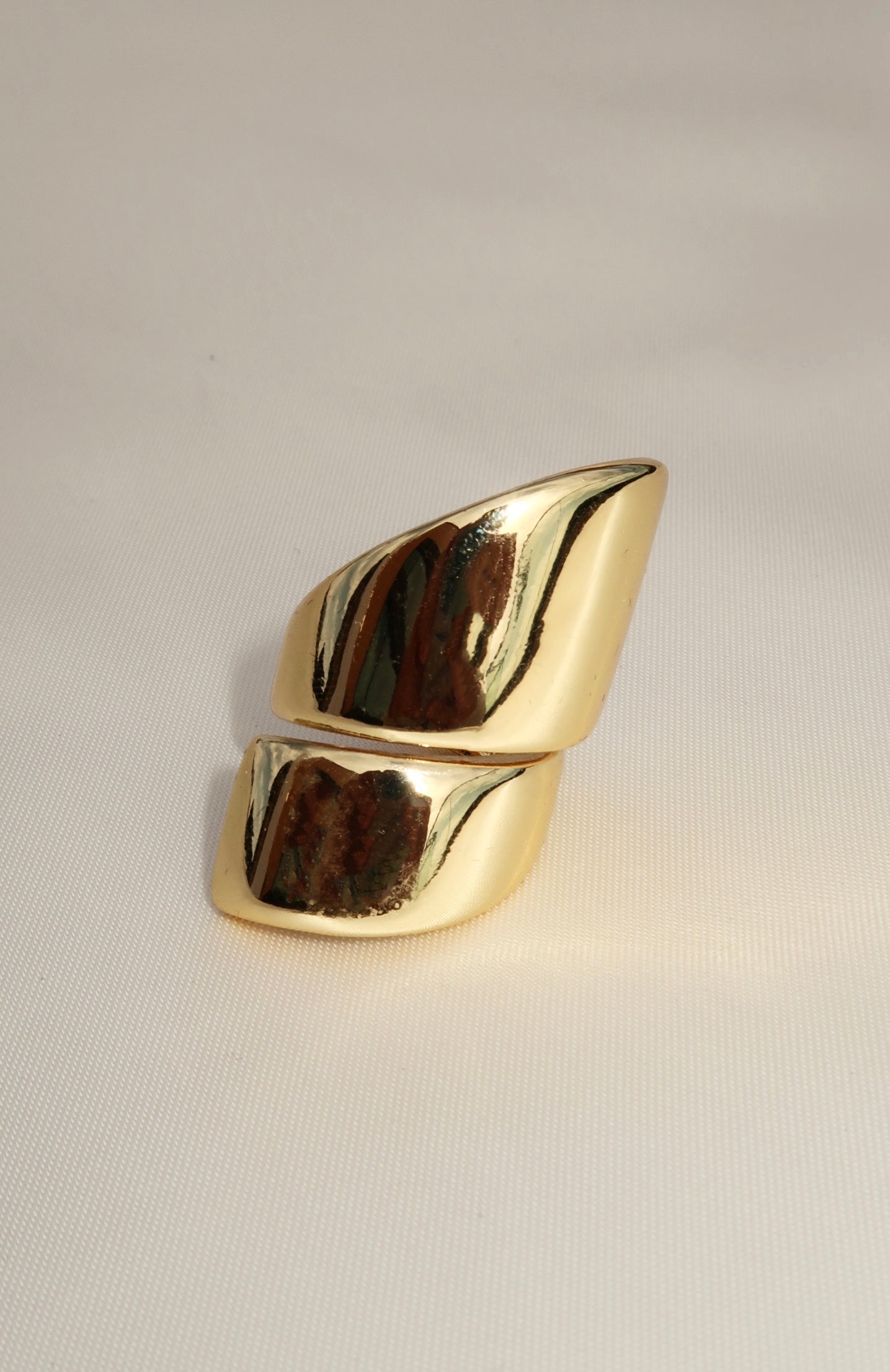 The Spiral Ring