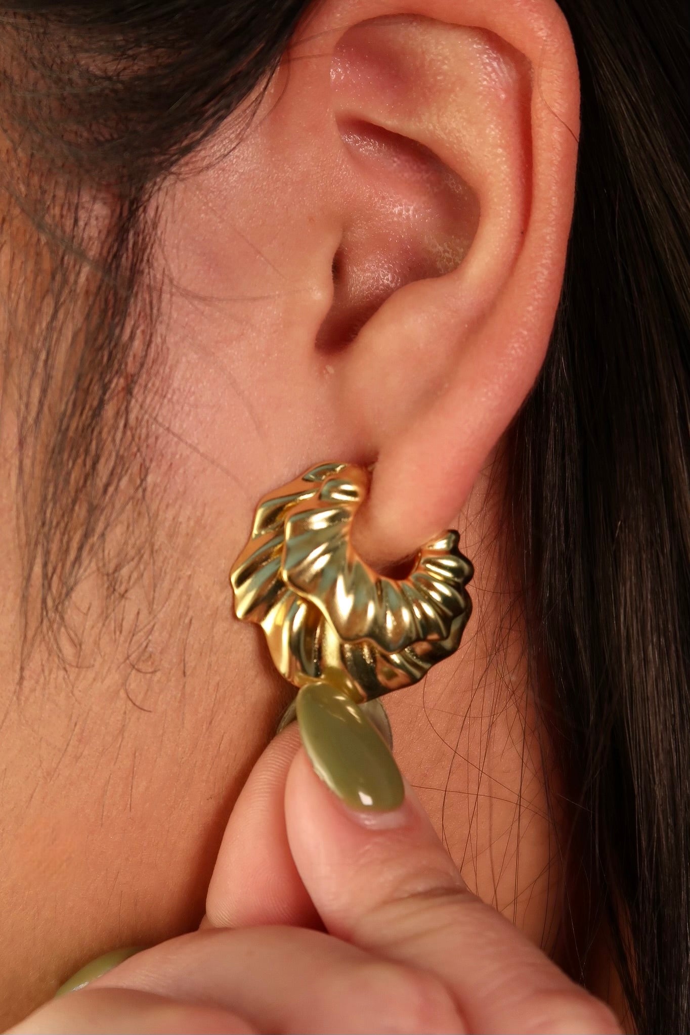 The Double Wave Gold Earrings