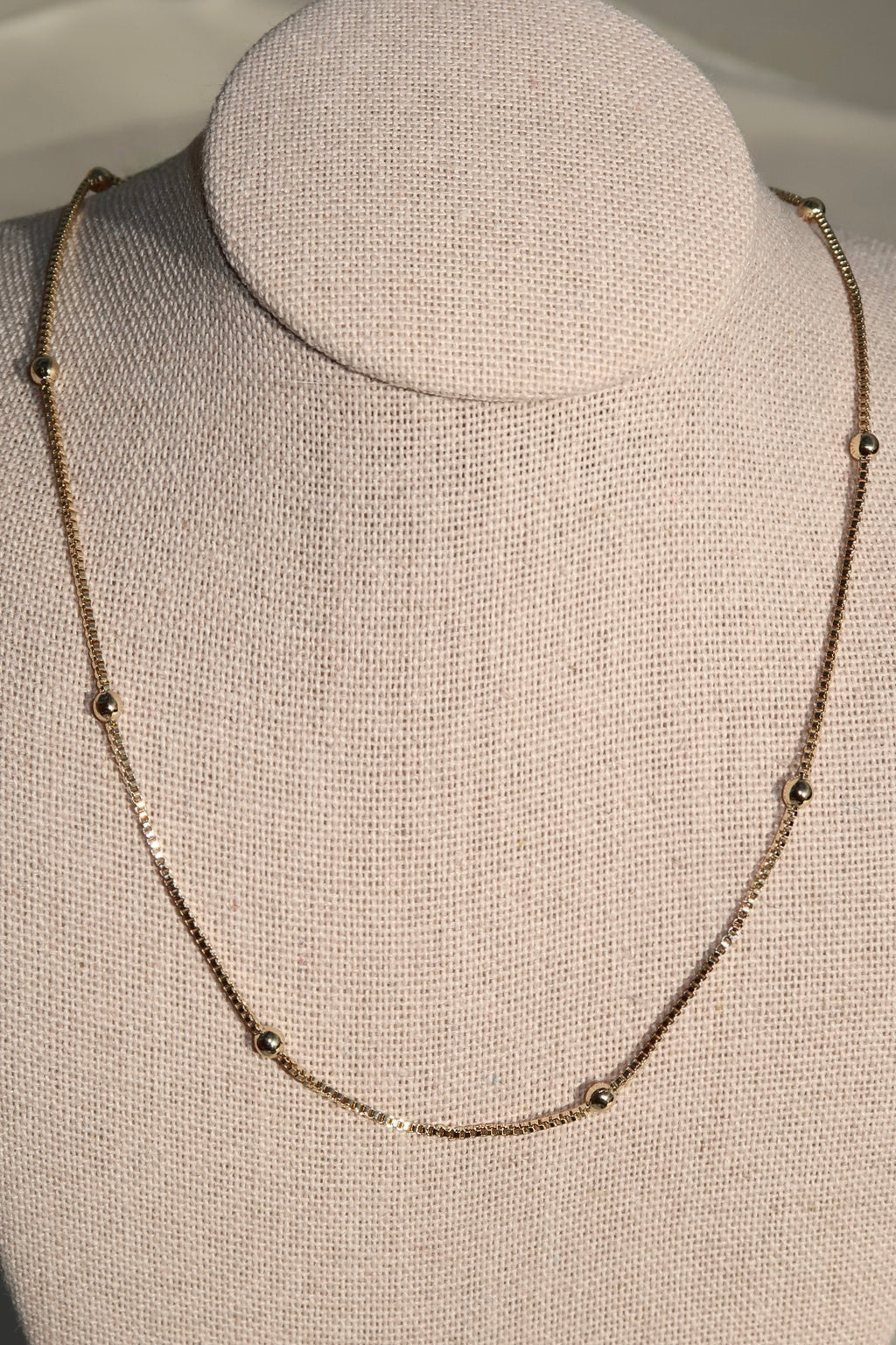 The Saturn Box Gold Chain