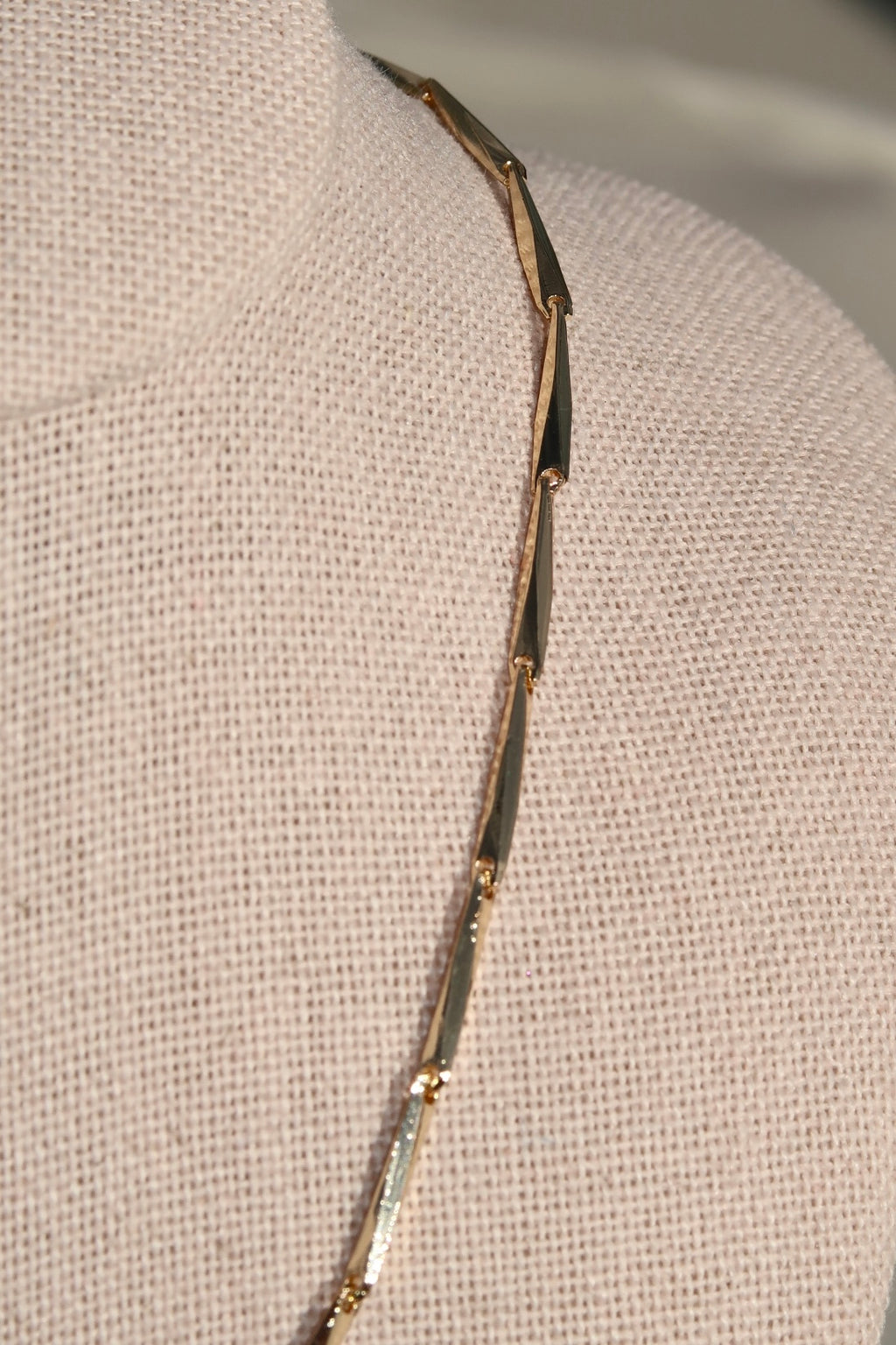The Dagger Gold Chain