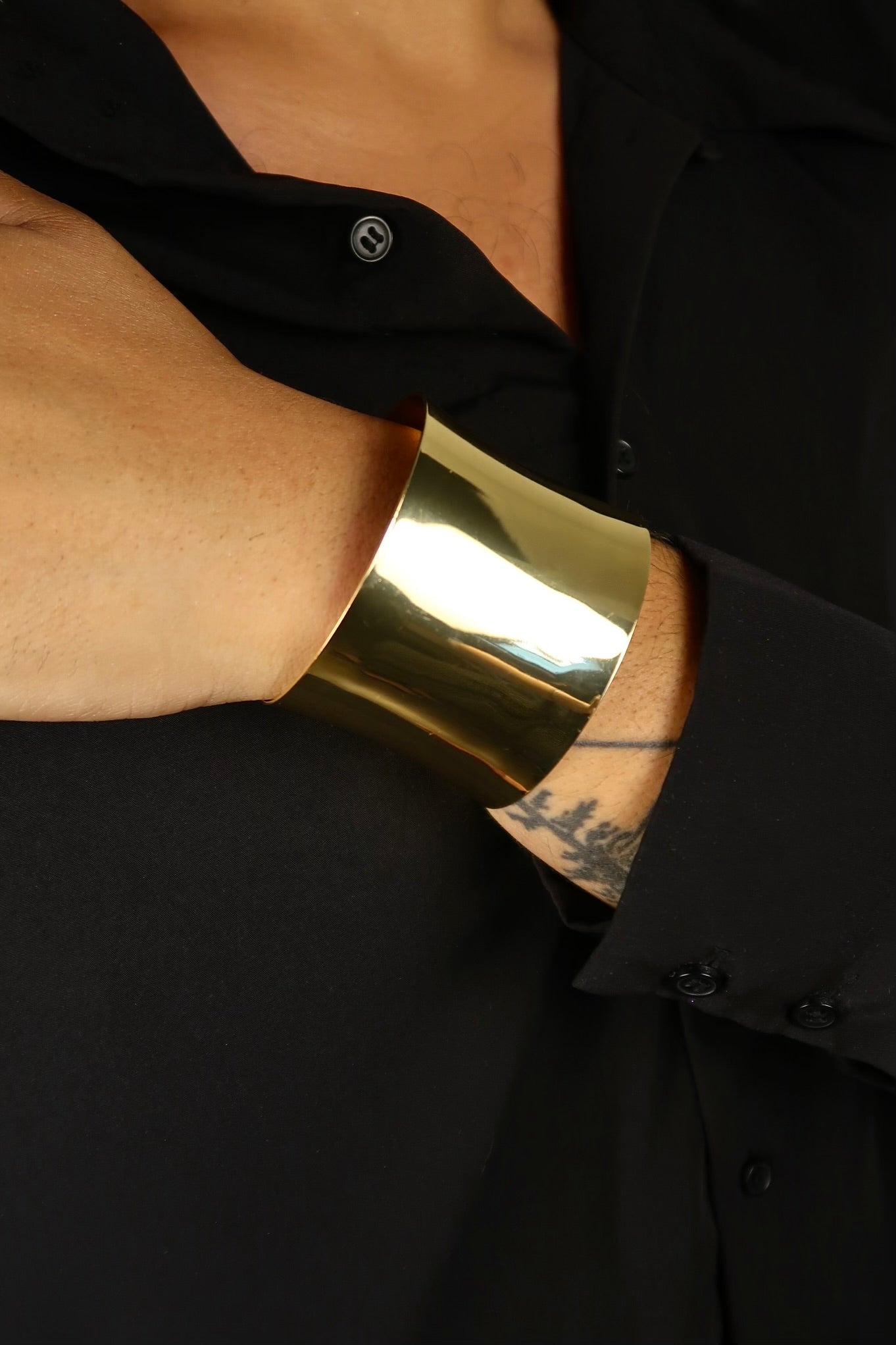 The Classic Gold Cuff