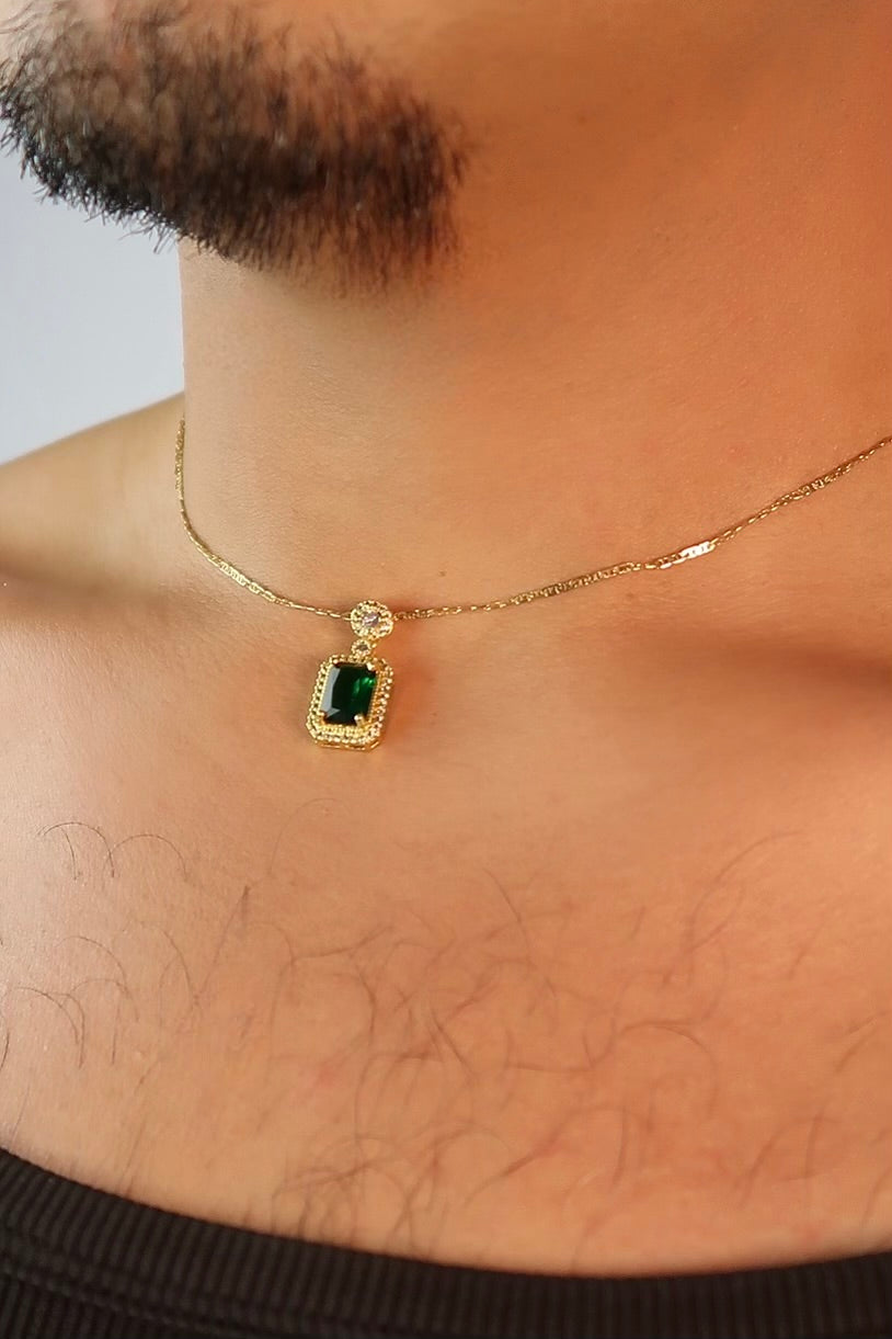 The Regal Pendant